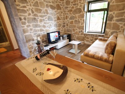 Apartment Two bedroom apartment with terrace Kampor, Rab A-15518-b - Outdoor photo 12