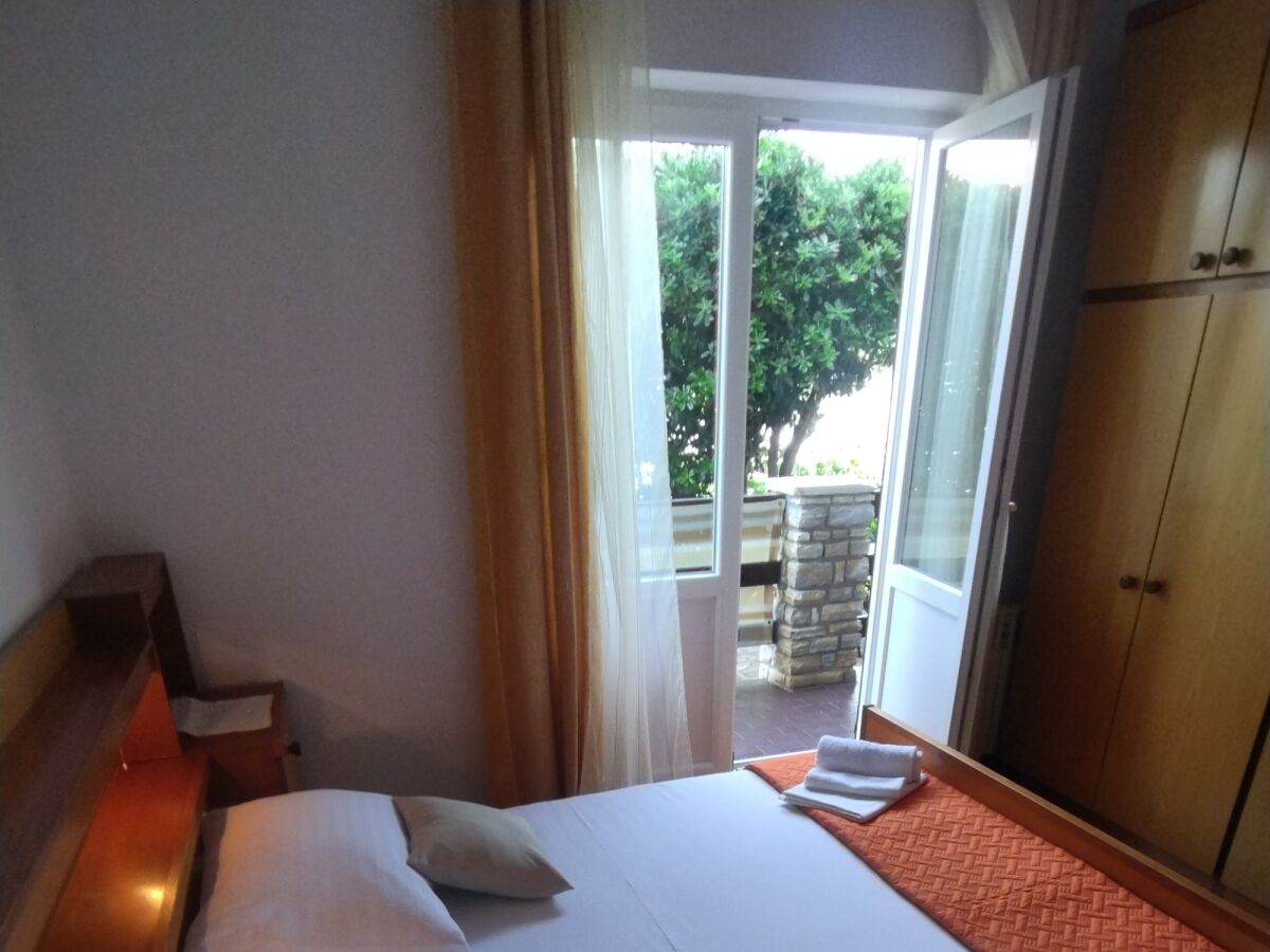 Apartment Two bedroom apartment with terrace Pag A-16016-b - Outdoor photo 5