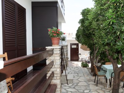 Apartment Two bedroom apartment with terrace Pag A-16016-b - Outdoor photo 9