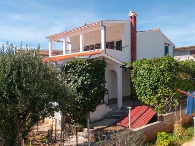 Apartment Two bedroom apartment with terrace Rogoznica A-15551-a - Outdoor photo 2