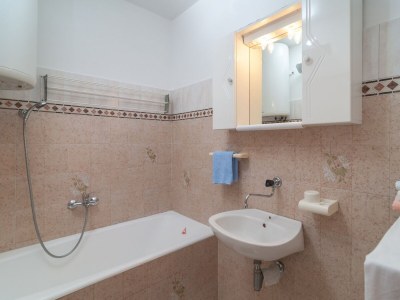 Apartment Two bedroom apartment with terrace Rogoznica A-15551-a - Outdoor photo 12