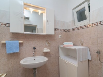 Apartment Two bedroom apartment with terrace Rogoznica A-15551-a - Outdoor photo 13