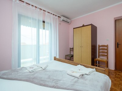 Apartment Apartments and rooms with parking space Zubovići, Pag - 16063 - Apartments and rooms with parking space Zubovići, Pag - 16063 - Outdoor photo 9