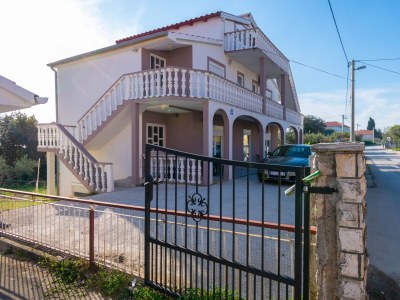 Apartment Apartments with parking space Bibinje, Zadar - 14773 - Outdoor photo 10