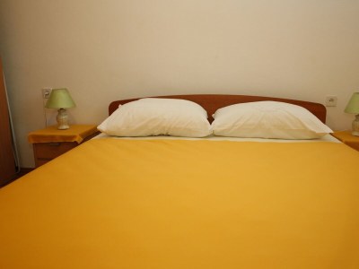 Apartment Three bedroom apartment with air-conditioning Vodice A-16190-a - Outdoor photo 9