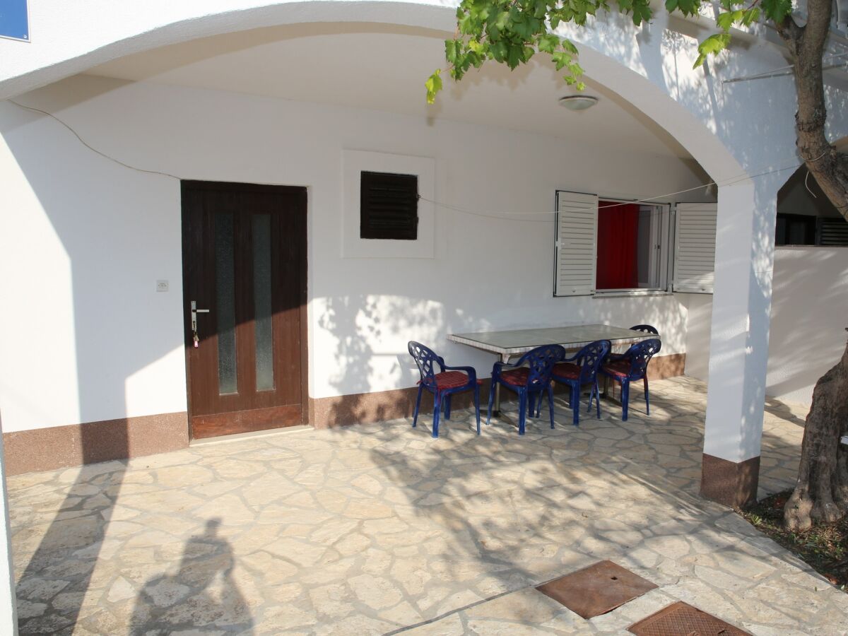 Apartment Three bedroom apartment with terrace Vodice A-16190-c