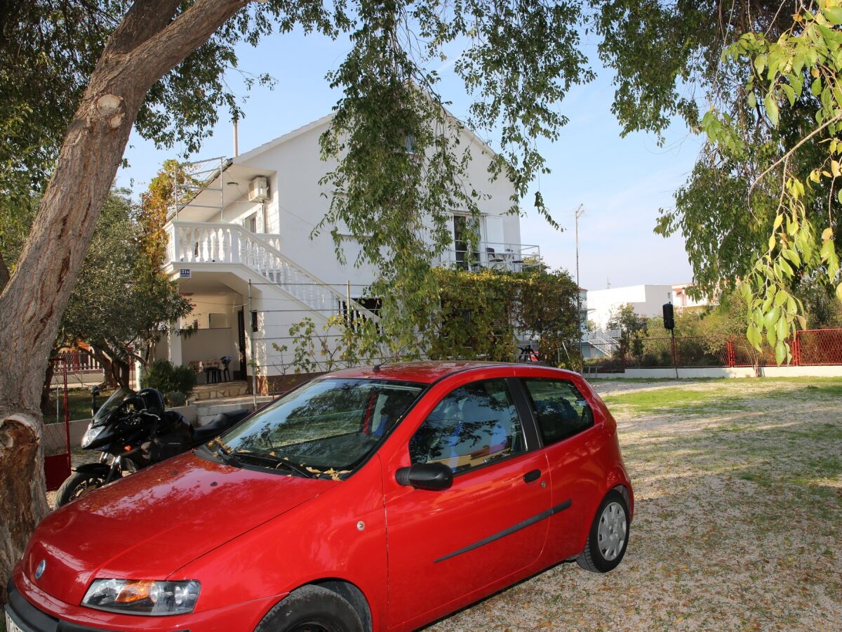 Apartment Three bedroom apartment with terrace Vodice A-16190-c - Outdoor photo 4