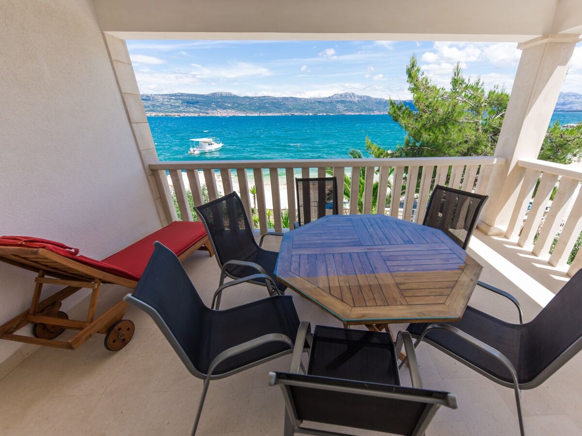 Apartment Two bedroom apartment near beach Arbanija, Čiovo A-14825-b