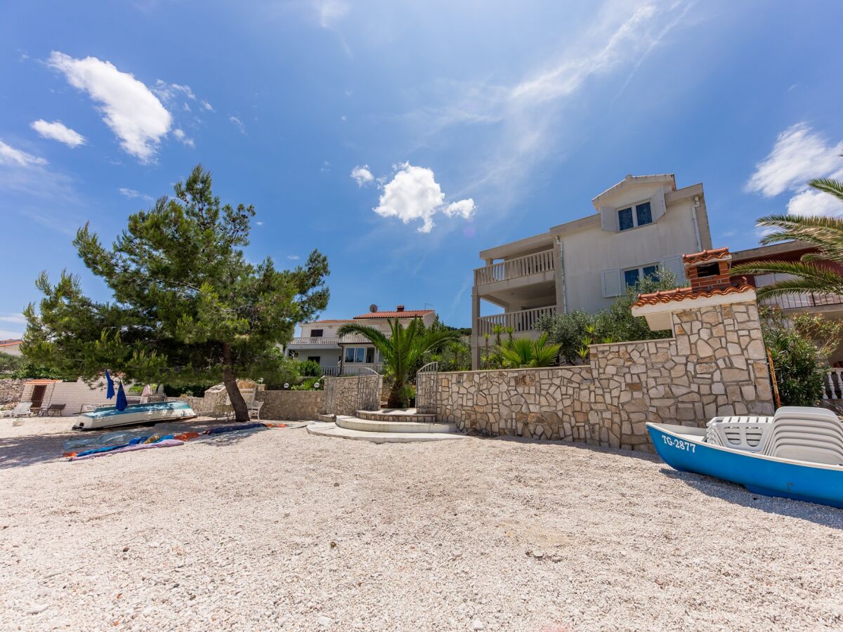 Apartment Two bedroom apartment near beach Arbanija, Čiovo A-14825-b - Outdoor photo 3