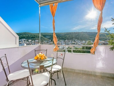 Apartment One bedroom apartment with terrace Marina, Trogir A-17013-a in Marina - Apartment