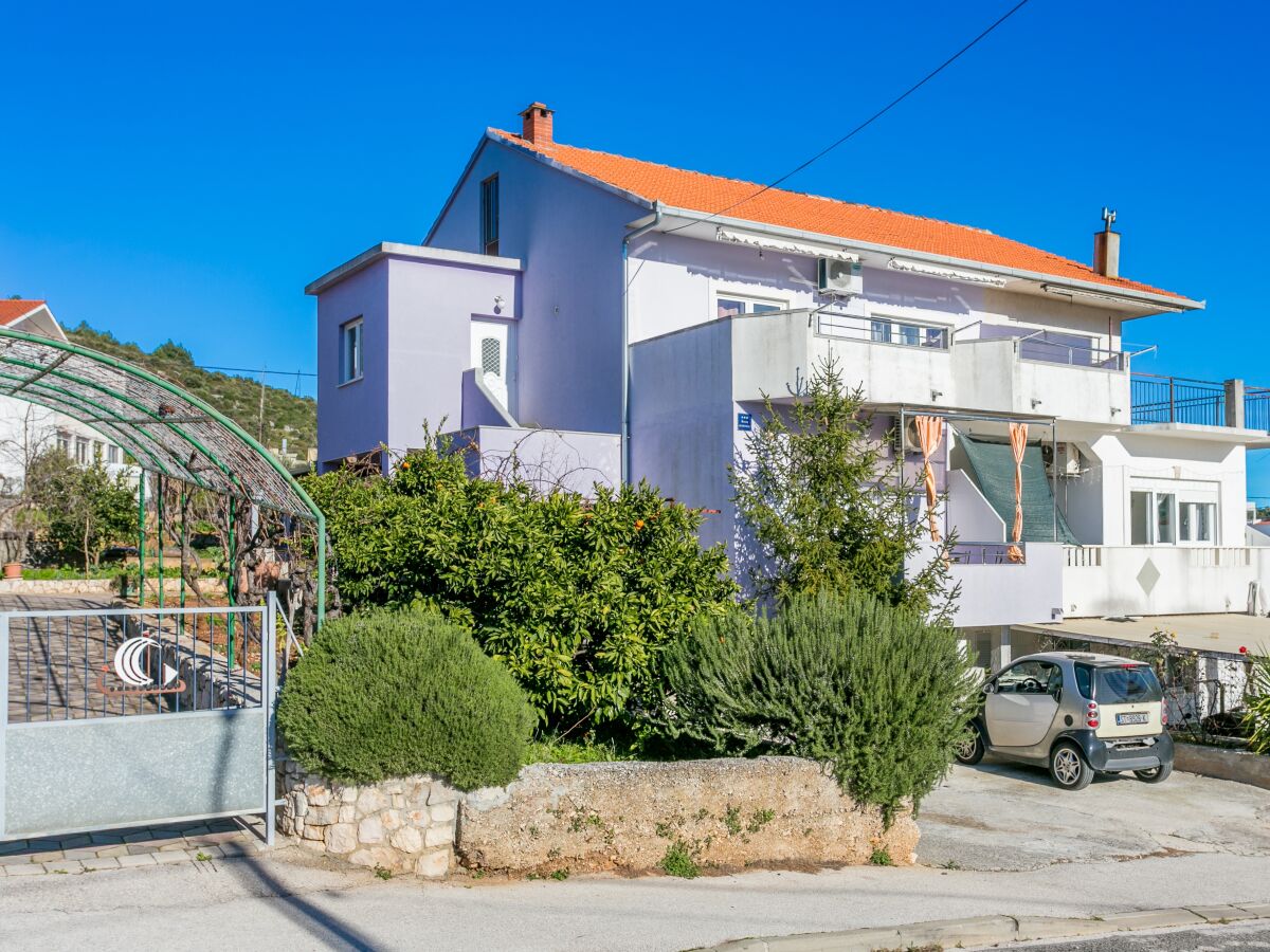 Apartment One bedroom apartment with terrace Marina, Trogir A-17013-b - Outdoor photo 3