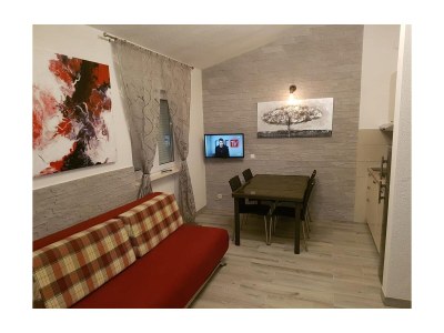 Apartment One bedroom apartment with terrace and sea view Okrug Gornji, Čiovo A-17032-a - Outdoor photo 8