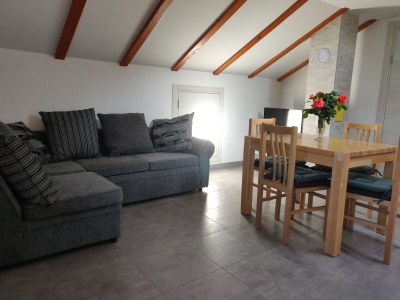 Apartment One bedroom apartment with balcony and sea view Vinišće, Trogir A-17062-b - Outdoor photo 6