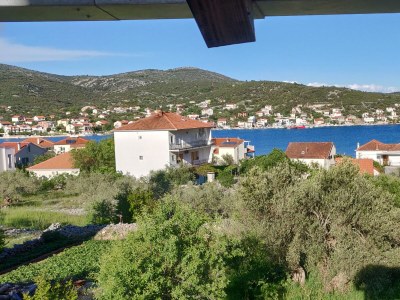 Apartment One bedroom apartment with balcony and sea view Vinišće, Trogir A-17062-b - Outdoor photo 18
