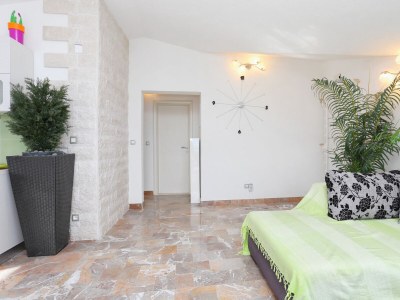 Apartment Two bedroom apartment with terrace and sea view Cove Ljubljeva, Trogir A-17122-a - Outdoor photo 13