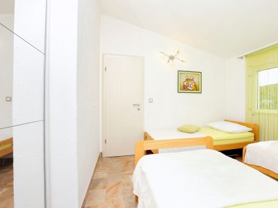 Apartment Two bedroom apartment with terrace and sea view Cove Ljubljeva, Trogir A-17122-a - Outdoor photo 22