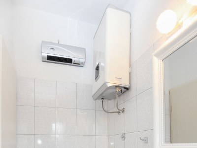 Apartment Two bedroom apartment with terrace and sea view Cove Ljubljeva, Trogir A-17122-a - Outdoor photo 24