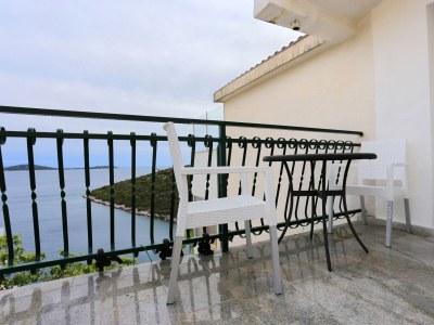 Apartment Two bedroom apartment with terrace and sea view Cove Ljubljeva, Trogir A-17122-a - Outdoor photo 32