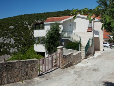 Apartment Two bedroom apartment with terrace and sea view Cove Ljubljeva, Trogir A-17122-c - Outdoor photo 6