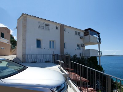 Apartment Two bedroom apartment with terrace and sea view Cove Ljubljeva, Trogir A-17122-c - Outdoor photo 7