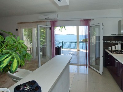 Apartment Two bedroom apartment with terrace and sea view Cove Ljubljeva, Trogir A-17122-c - Outdoor photo 18