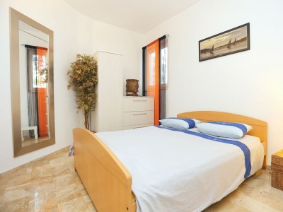 Apartment Two bedroom apartment with terrace and sea view Cove Ljubljeva, Trogir A-17122-c - Outdoor photo 19