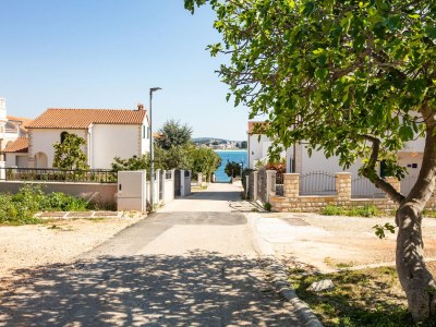 Apartment Two bedroom apartment with terrace and sea view Rogoznica A-17129-b - Outdoor photo 16