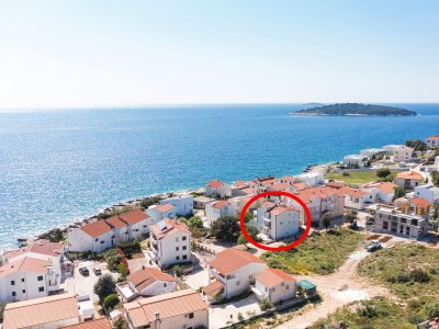Apartment One bedroom apartment with terrace and sea view Rogoznica A-17129-c - Outdoor photo 2