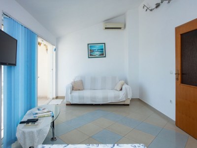 Apartment One bedroom apartment with terrace and sea view Rogoznica A-17129-c - Outdoor photo 20