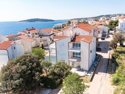 Apartment Two bedroom apartment with terrace and sea view Rogoznica A-17129-d - Outdoor photo 5