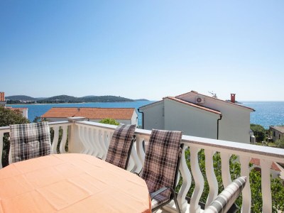 Apartment Two bedroom apartment with terrace and sea view Rogoznica A-17129-d - Outdoor photo 40
