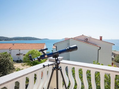 Apartment Two bedroom apartment with terrace and sea view Rogoznica A-17129-d - Outdoor photo 41