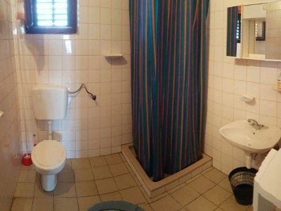 Apartment Two bedroom apartment with terrace and sea view Kampor, Rab A-15144-b - Outdoor photo 14