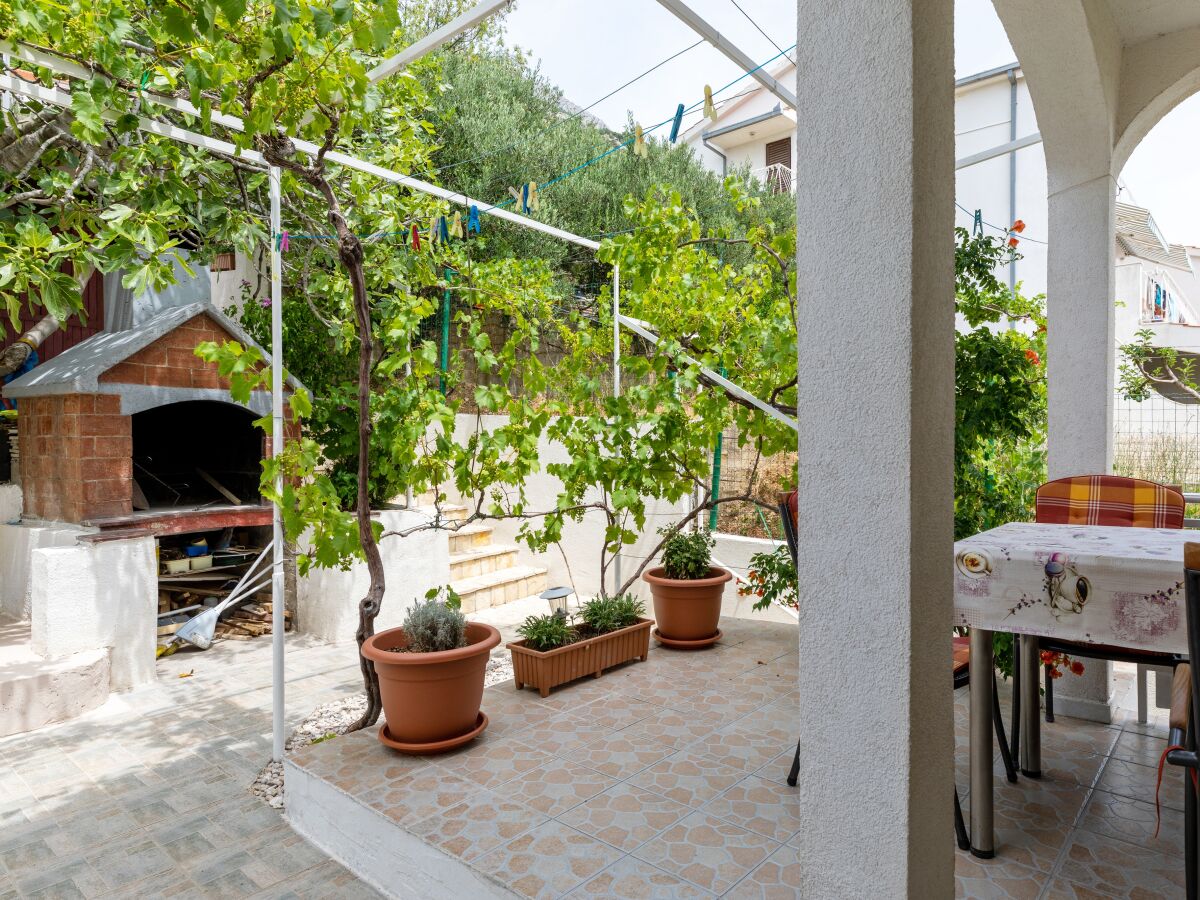 Apartment Two bedroom apartment near beach Pisak, Omiš A-15177-b - Outdoor photo 4