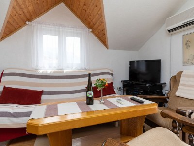 Apartment One bedroom apartment near beach Pisak, Omiš A-15177-c - Outdoor photo 11