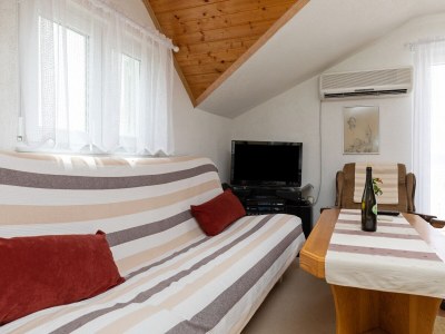 Apartment One bedroom apartment near beach Pisak, Omiš A-15177-c - Outdoor photo 12