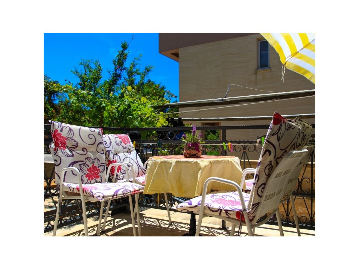 Apartment One bedroom apartment with balcony and sea view Makarska A-15200-a