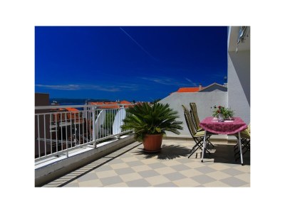 Apartment One bedroom apartment with terrace and sea view Makarska A-15200-c in Makarska - Apartment