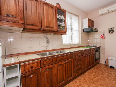 Apartment Two bedroom apartment near beach Arbanija, Čiovo A-17280-a - Outdoor photo 15