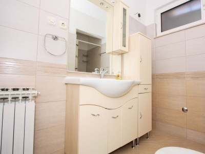 Apartment Two bedroom apartment near beach Arbanija, Čiovo A-17280-a - Outdoor photo 24