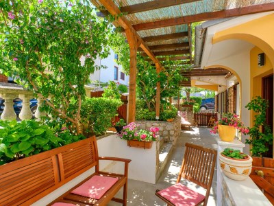 Apartment One bedroom apartment with terrace Mali Lošinj, Lošinj A-15201-a - Outdoor photo 10