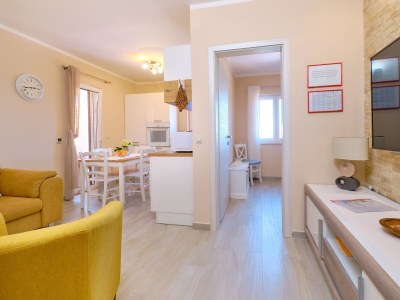 Apartment Two bedroom apartment with terrace Mali Lošinj, Lošinj A-15201-c - Outdoor photo 15