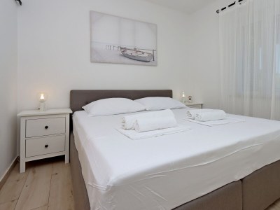 Apartment Two bedroom apartment with terrace Kampor, Rab A-17396-a - Outdoor photo 20