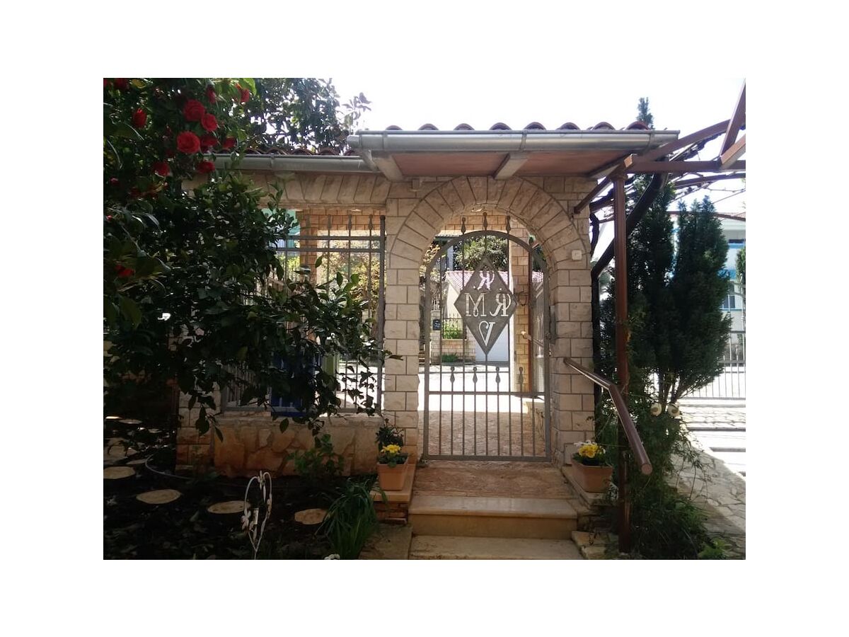 Apartment One bedroom apartment with terrace Banjole, Pula A-17398-c - Outdoor photo 4