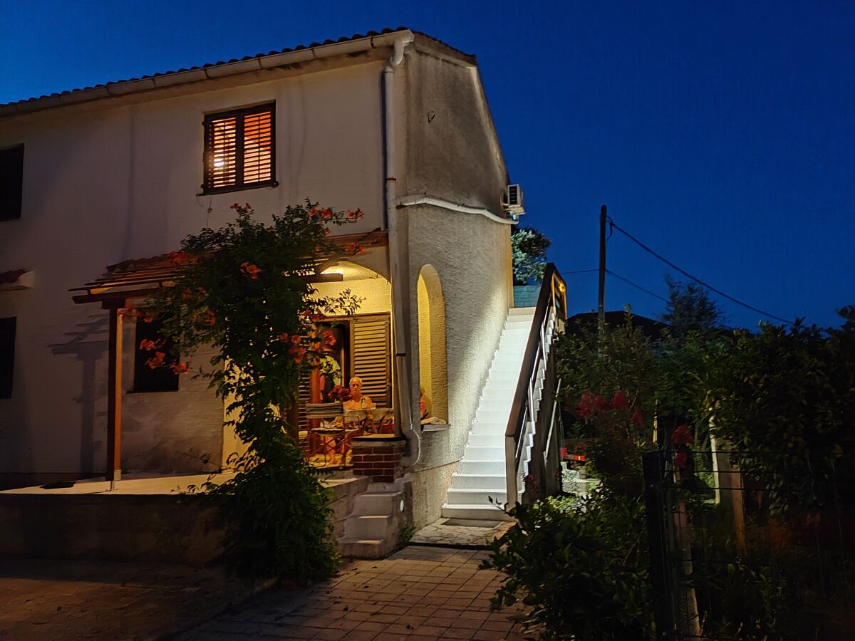 Apartment Studio flat with air-conditioning Ugljan AS-15613-a