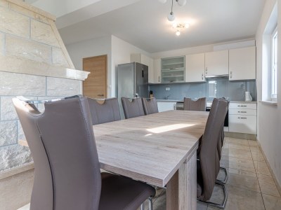 Apartment Three bedroom apartment with balcony and sea view Sutivan, Brač A-15665-a - Outdoor photo 19