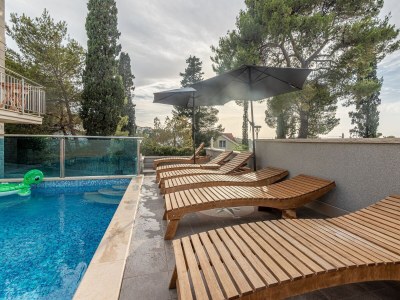 Apartment Two bedroom apartment with air-conditioning Sutivan, Brač A-15665-b - Outdoor photo 7