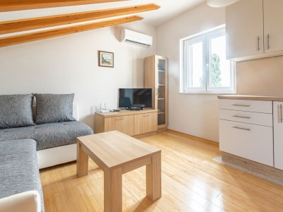 Apartment Two bedroom apartment with air-conditioning Sutivan, Brač A-15665-b - Outdoor photo 14