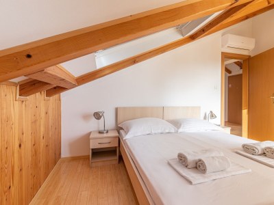 Apartment Two bedroom apartment with air-conditioning Sutivan, Brač A-15665-b - Outdoor photo 23