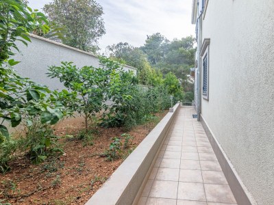 Apartment Two bedroom apartment with balcony Sutivan, Brač A-15665-c - Outdoor photo 11